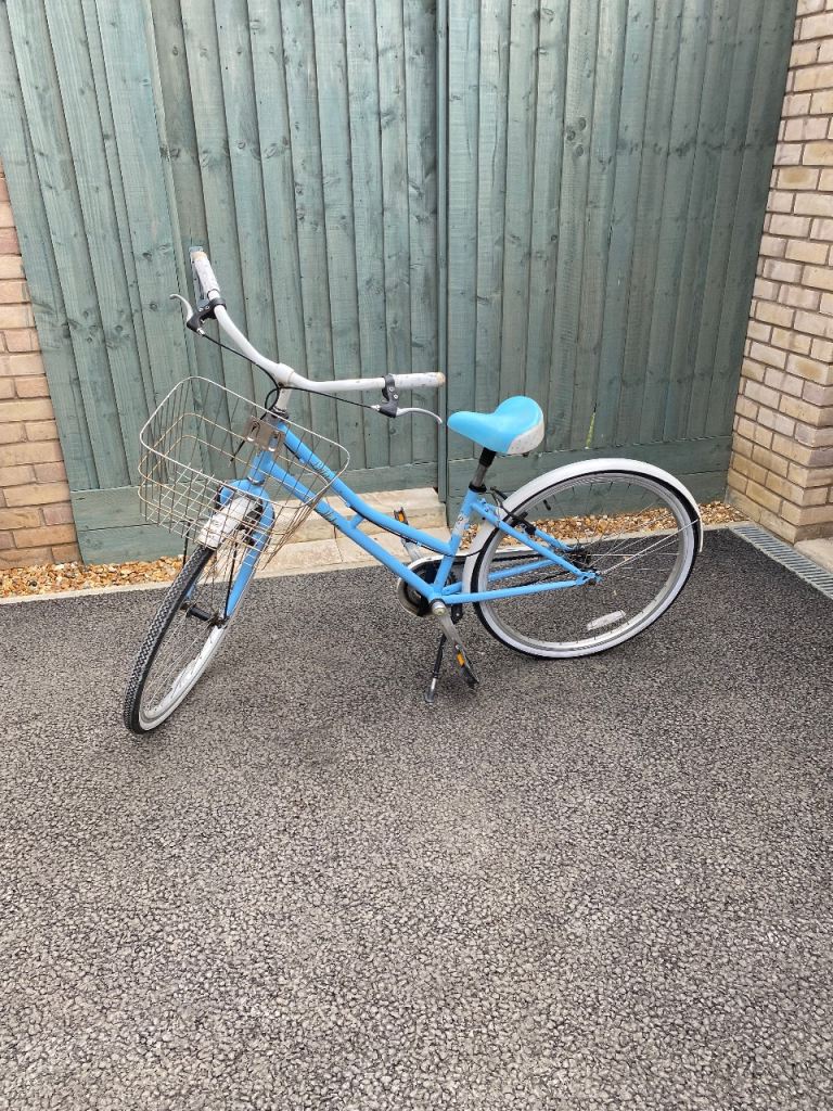 Ladies/girls bike