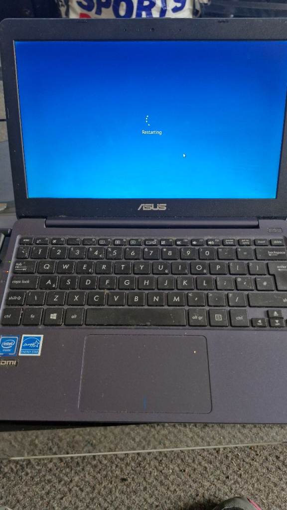 Asus e204n 32gb notebook navy blue windows 10