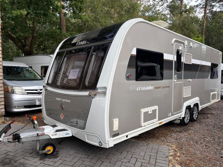 Elddis CRUSADER SUPER CYCLONE - 2019 - 4 BERTH - FIXED SINGLE BEDS - MOTOR MOVER