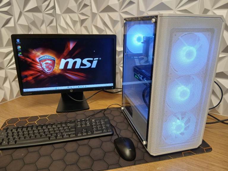 WHITE GAMING PC | RYZEN 5 3600 | 16GB RAM | MSi GTX 970 LIMITED EDITION