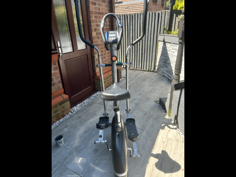 V-fit 2 in 1 Exercise Bike/Elliptical trainer