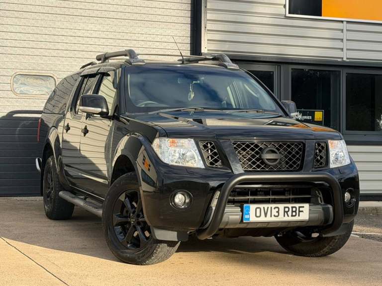 2013 Nissan Navara Double Cab Pick Up Tekna 2.5dCi 190 4WD Auto PICK UP Diesel Automatic