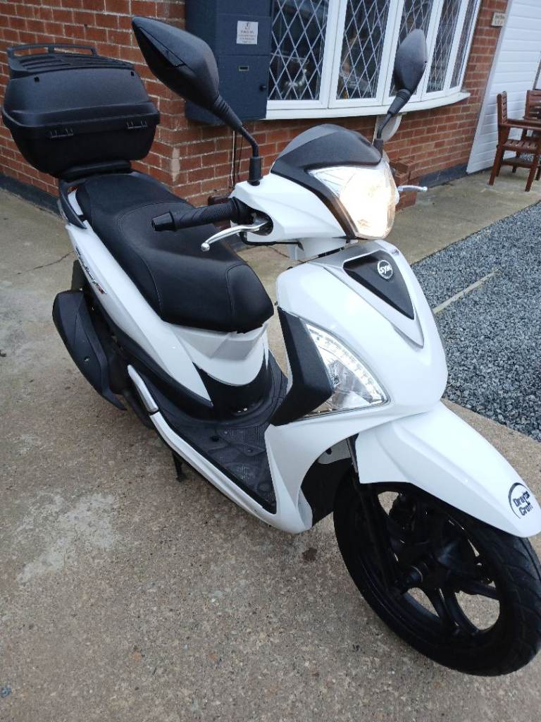 Sym symphony 200st moped