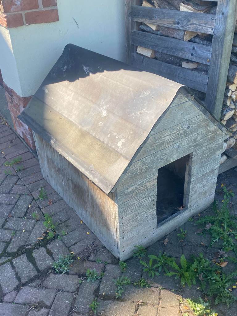 DOG KENNEL