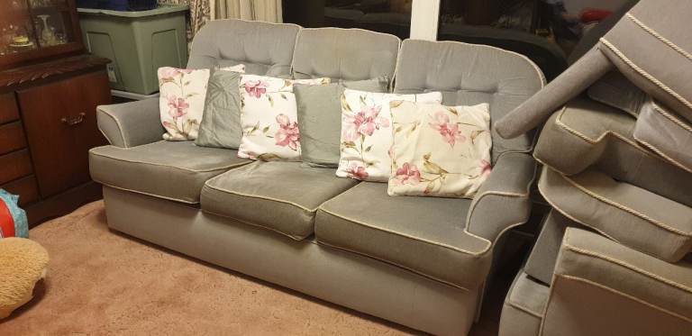 FREE Sofa, 2 Armchairs & Footrest