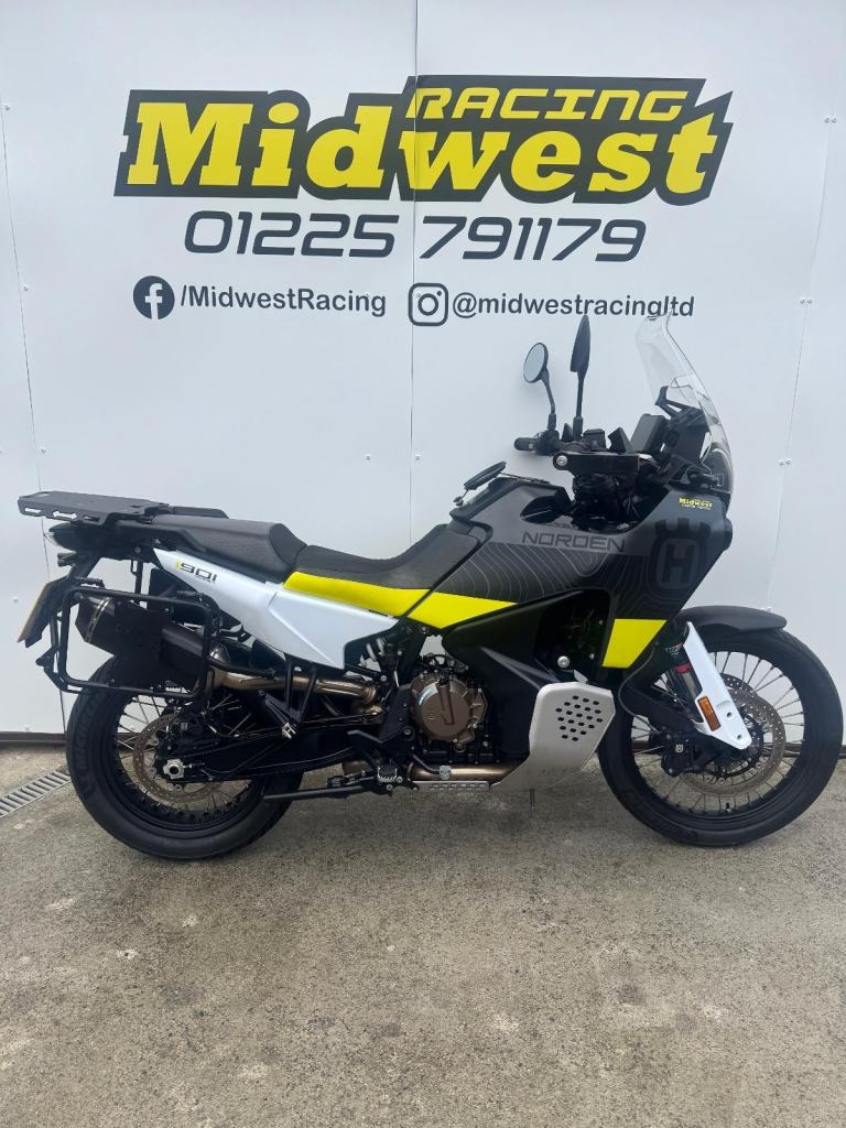 Husqvarna 901 NORDEN 2023 Loads of extras