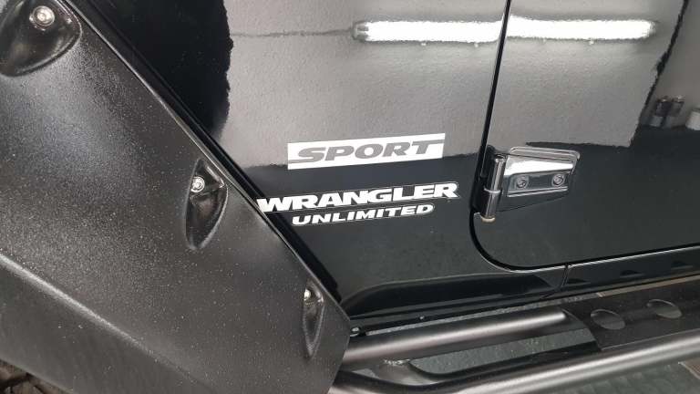 Jeep Wrangler jk 3.8 V6 petrol auto black fresh japanese import - top class 