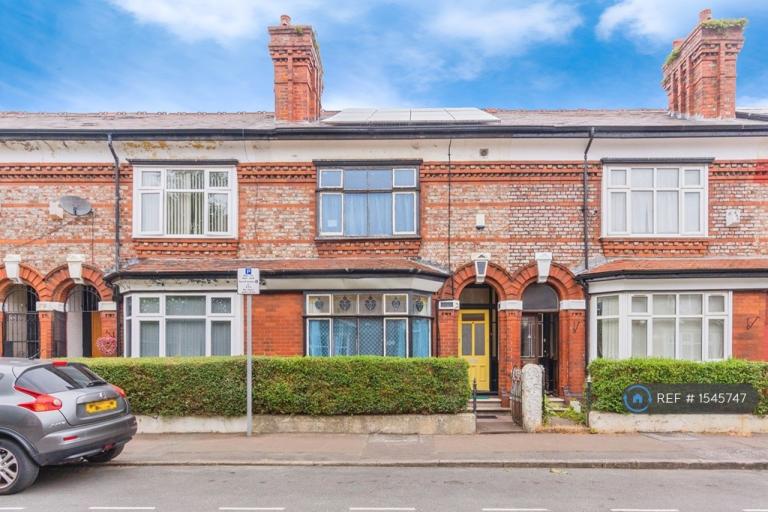 5 bedroom house in Thurlby Street, Manchester, M13 (5 bed) (#1545747)