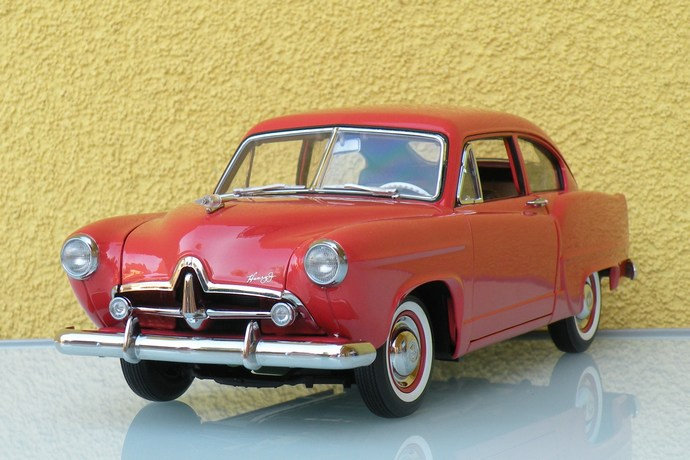 1951 Kaiser Henry J - 1/18 scale model car