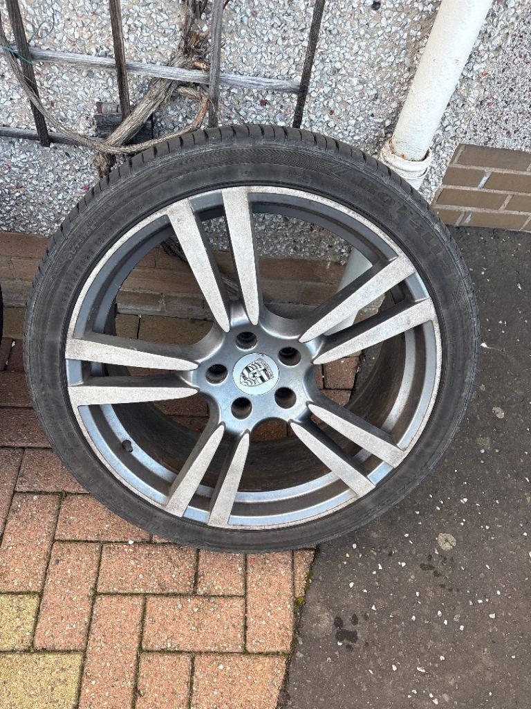 Porsche 22 alloys