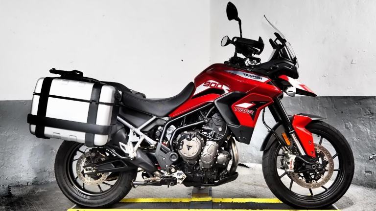 2021 Triumph Tiger 900 GT Pro ,with luggage fantastic value adventure bike