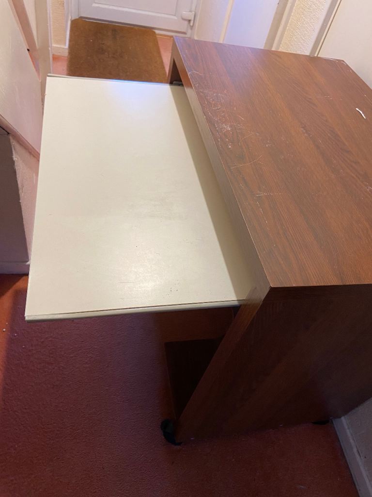 Used computer desk 