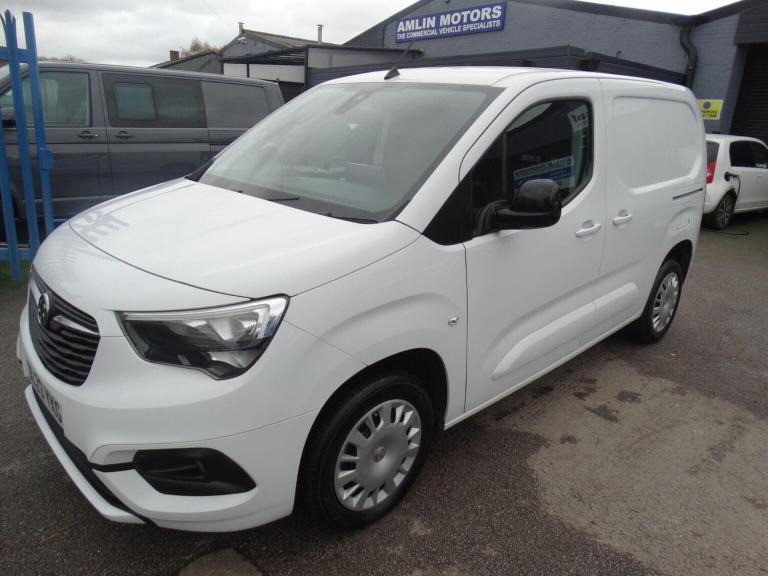 VAUXHALL COMBO 1.5 Turbo D 2300 Pro L1 H1 Euro 6 (s/s) 5dr 2023