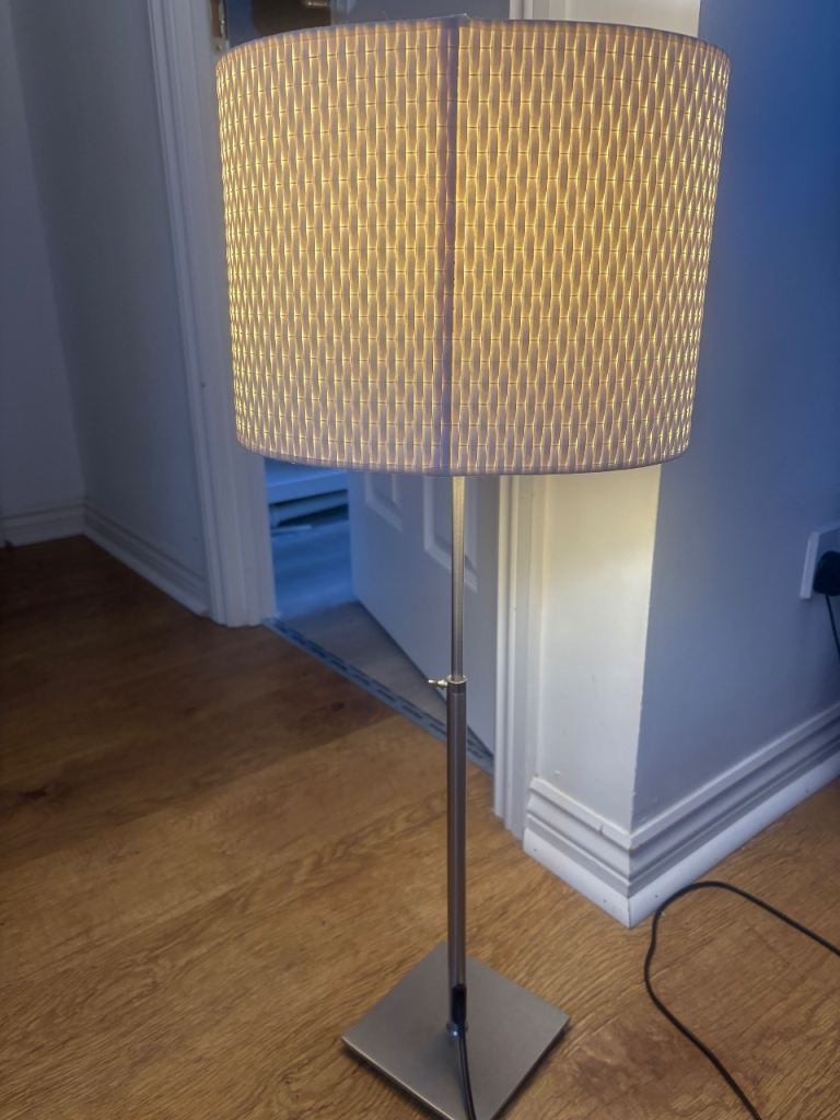 Adjustable lamp