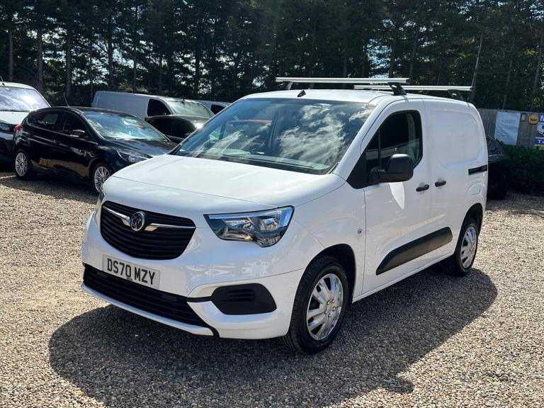 2020 Vauxhall Combo 1.6 Turbo D 2300 Sportive L1 H1 Euro 6 (s/s) 4dr PANEL VAN Diesel Manual