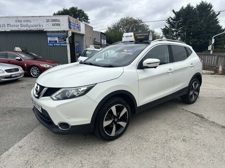 2016 Nissan Qashqai 1.5 dCi N-Tec+ 5dr HATCHBACK DIESEL Manual