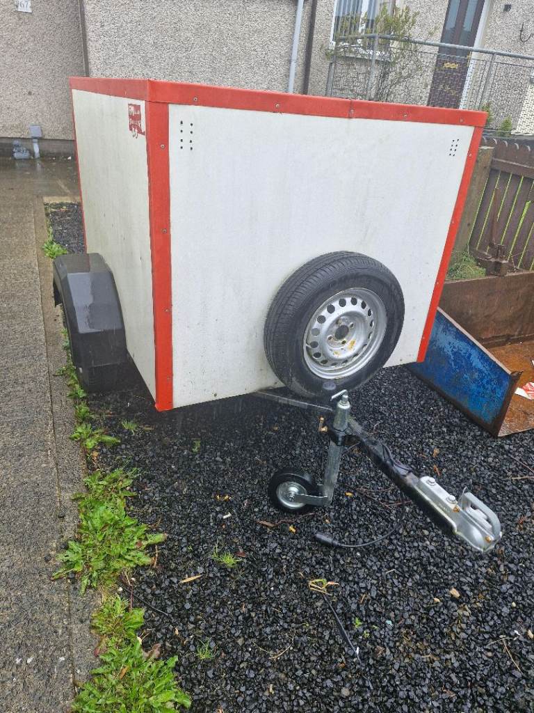 Box trailer