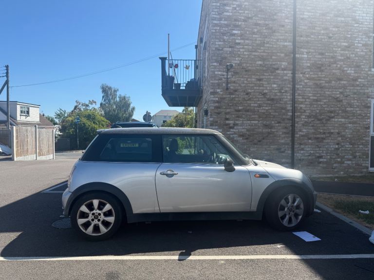 Mini, HATCHBACK, Hatchback, 2005, Semi-Auto, 1598 (cc), 3 doors