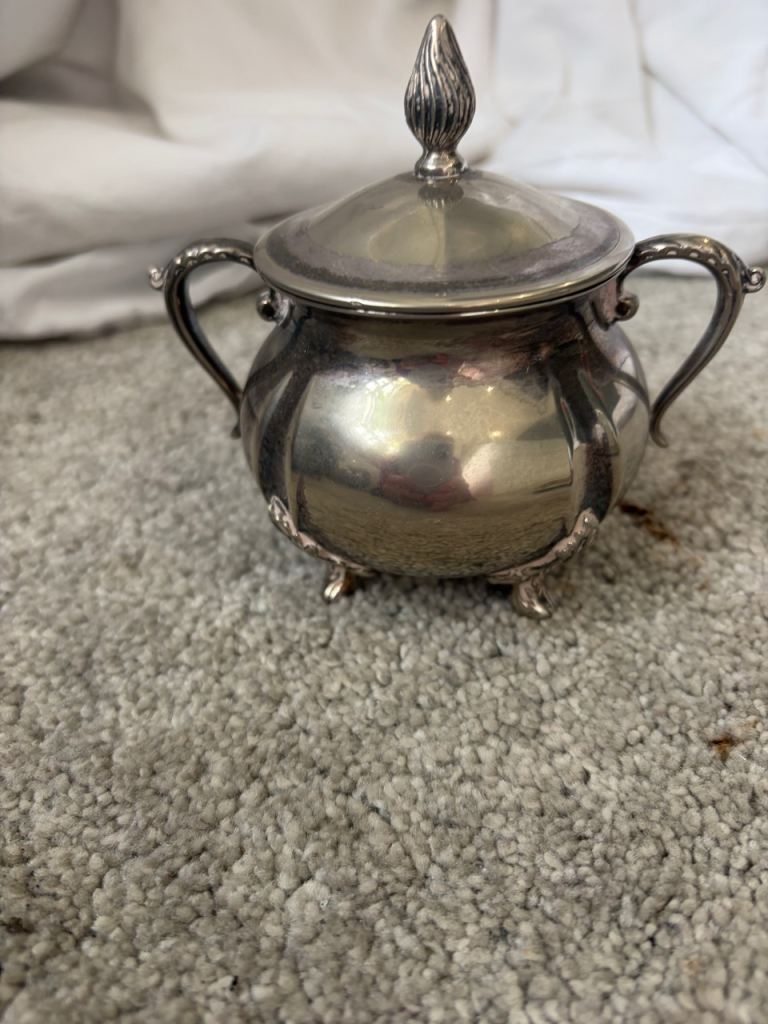 Vintage Viners silver plated set sugar bowl 