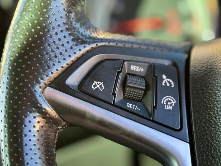 2015 Vauxhall Zafira 1.4T SRi 5dr MPV Petrol Manual