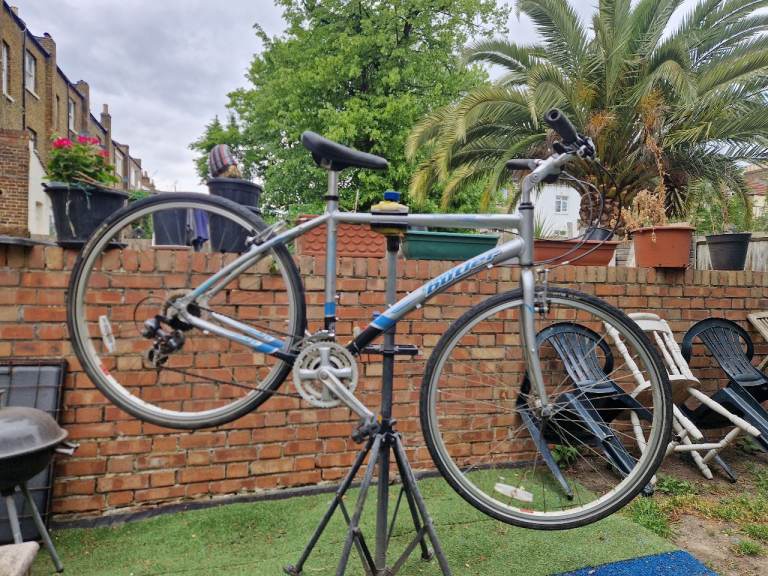 Cheap City Hybrid Bike Claud Butler M / L Frame NOT Mountain BMX.  Ready to Cycle