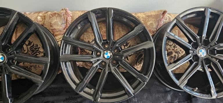 19 inch g22 gloss black alloys 