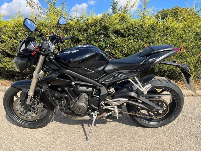 2017 17 TRIUMPH STREET TRIPLE S 765 NAKED BLACK 765S HISTORY HPI CLEAR