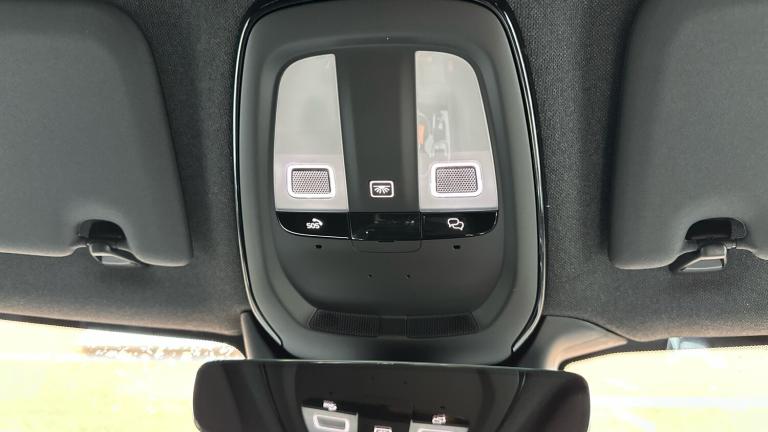 2025 Volvo XC40 2.0 B4P Plus Dark 5dr Auto Petrol Estate Estate Petrol Automatic