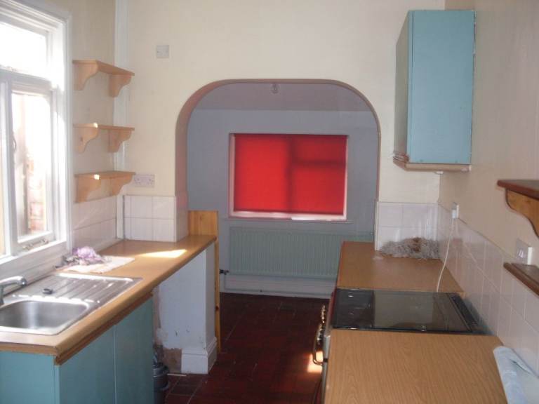 A 3 Bedroom Mid Terraced House is available to rent in  Balsall Heath, Birmingham, B12.