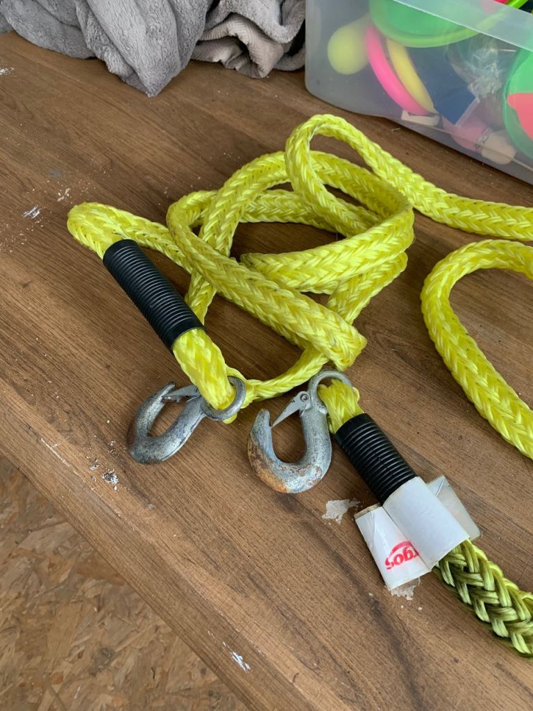 Heavy duty tow rope