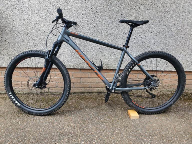 Whyte 801 27.5 mountain bike, large.