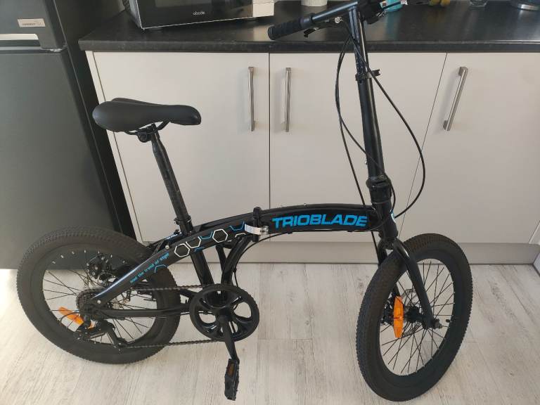 TRIOBLADE Folding Bike - Black, Good Condition