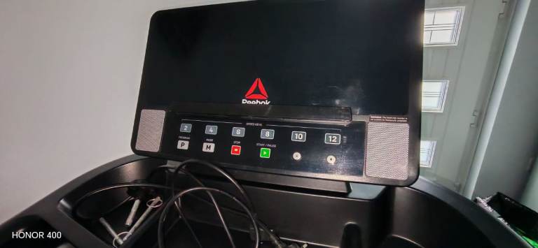 Reebok Treadmill – Black, like new