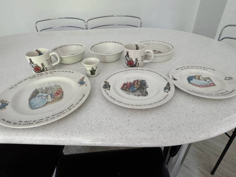 Wedgwood Peter Rabbit Etruria dining set