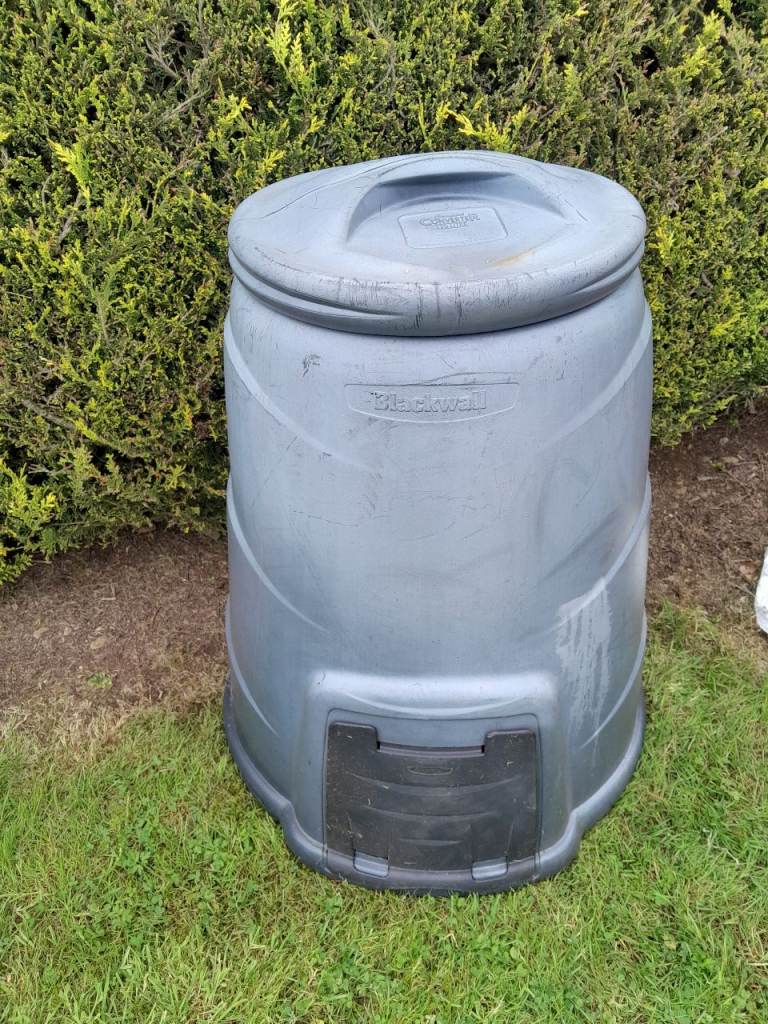 Blackwall compost bin