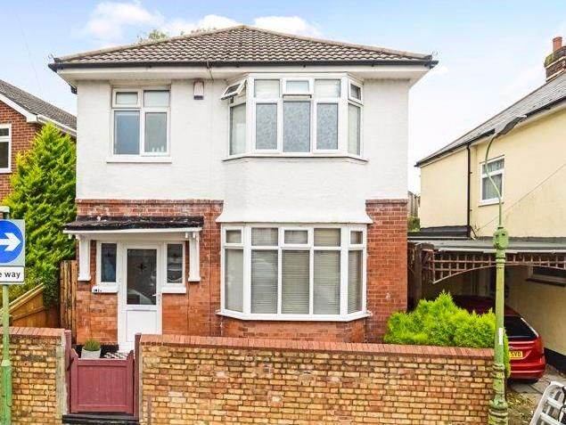 Four Double Bedrooms Detached House with Private Garden, Stourvale Road, BH6 5JB – Unfurnished