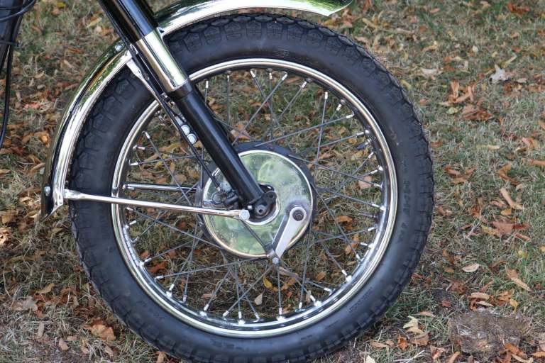 BSA B44 Victor Enduro 1967 stunning standard condition