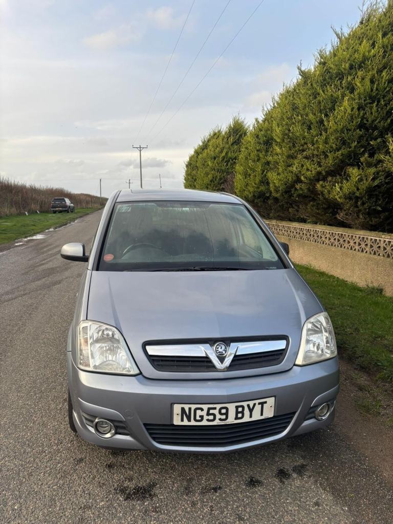2009 59 Vauxhall Meriva Design 1.6 Petrol Silver 5 Door MOT 02/2027.