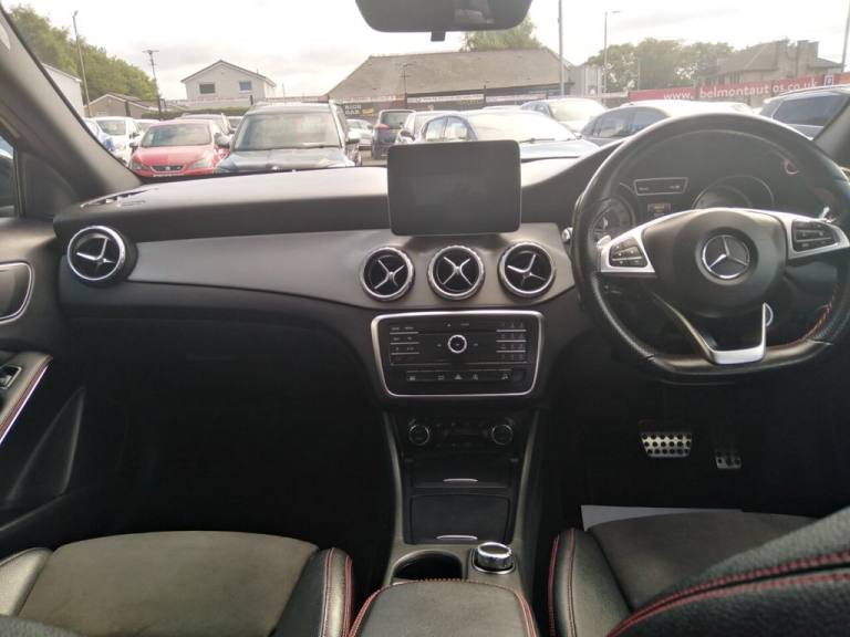 2016 Mercedes-Benz GLA GLA 220d 4Matic AMG Line 5dr Auto ESTATE DIESEL Automatic