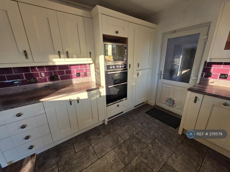 3 bedroom house in Rydal Road, Ferryhill, DL17 (3 bed) (#2711579)