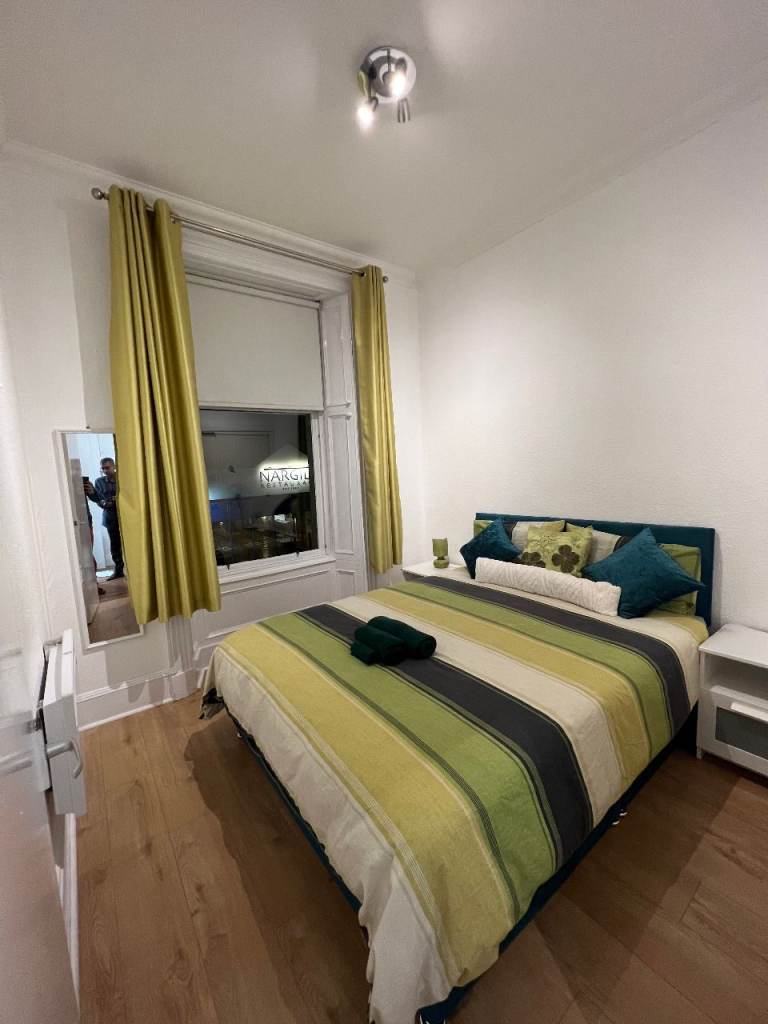 Executive Fully Furnished 1 Bedroom Apartment Flat in Prime Location