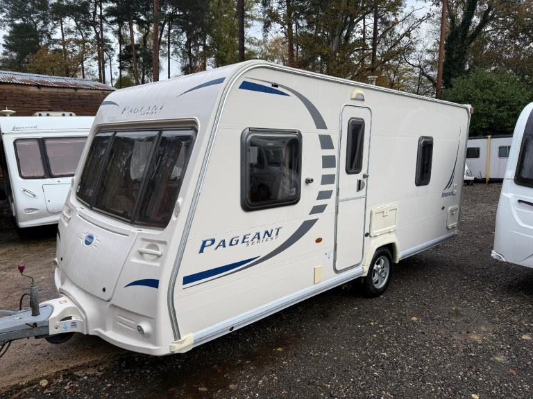 BAILEY PAGEANT BORDEAUX - 2010 - FIXED BED - 4 BERTH - MOVER - PRISTINE  