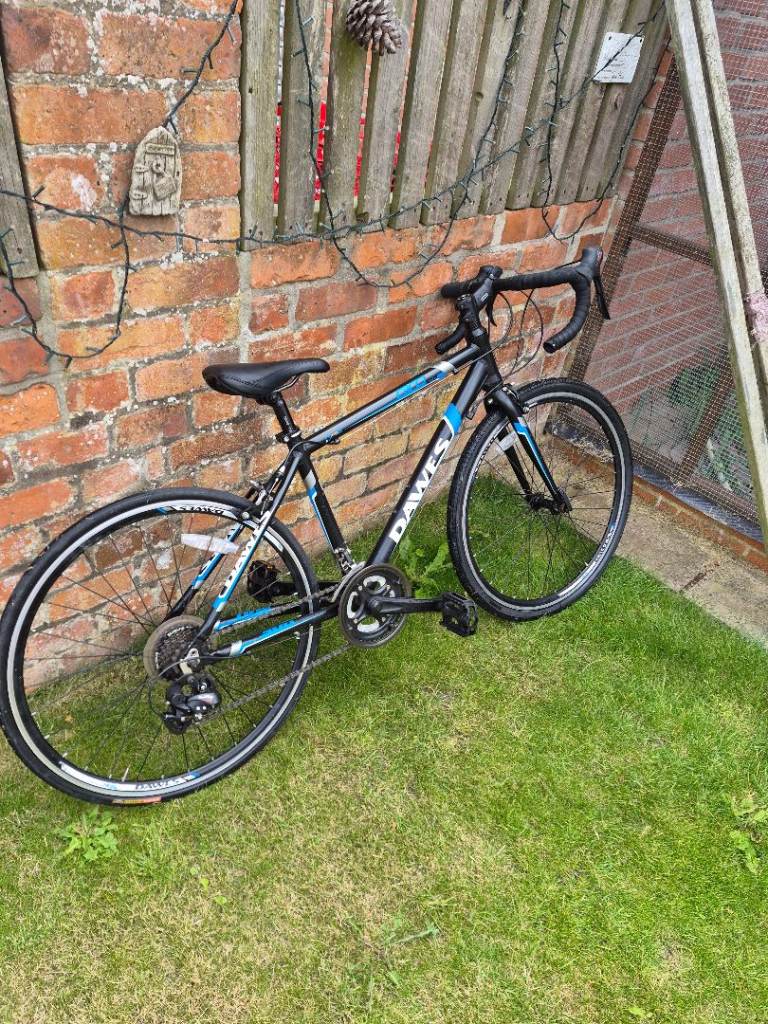 Dawes Road Bike – Black and Blue, Good Condition