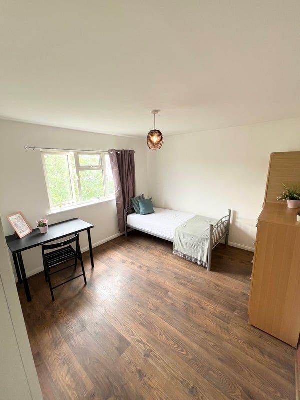 🏠 Single Room In Dollis Hill NW10 | Near Gladstone Park 🤍
