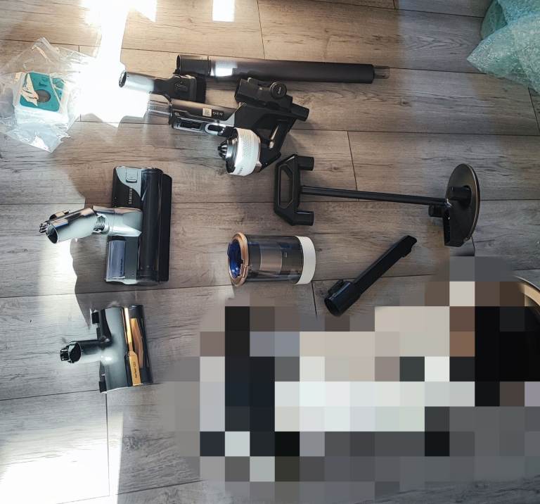  £700 SAMSUNG Bespoke Jet Plus Pet Max Cordless Vacuum Cleaner with All-in-One Clean Station