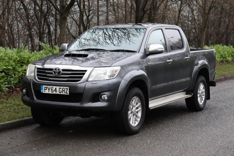 TOYOTA HILUX 3.0 D4D 4X4 INVINCIBLE PICKUP (2015)