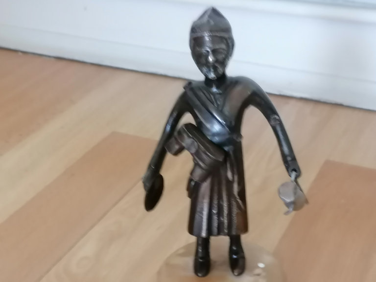 Antique Bronze Traditional Asian Musician Figure on a Marble stand. Ex Cond 