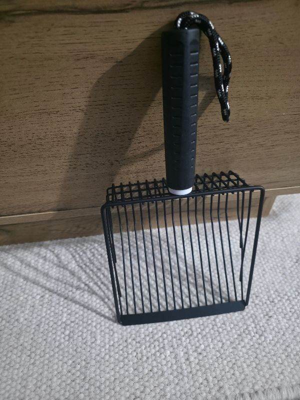 BNIB Heavy Duty Black Metal Cat Litter Tray Scoop