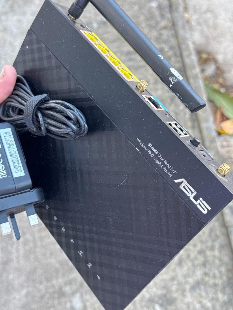 ASUS RT-N66U Router