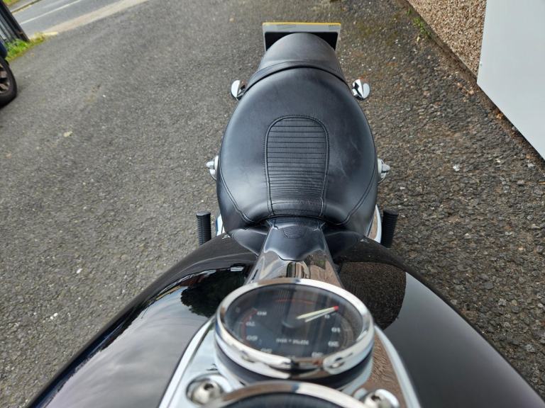 Harley-Davidson FXDL 1580 dyna low rider in superb condition 